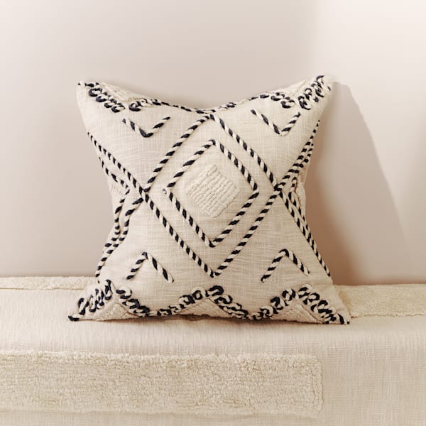 Diamond Rope Pattern Cushion